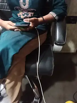 Rashi hot76 online show from 28, 5, 2026
