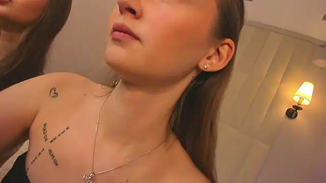 Snapshot of Ella_Butler chatting on 23, 6, 2026 Ella Butler online show from 23, 6, 2026