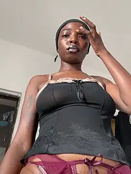 Honeybeespecial online show from 14, 7, 2026