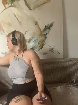 Ella Bloom online show from 12, 6, 2026