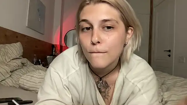Ella Bloom online show from 23, 6, 2026