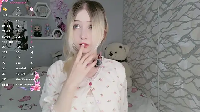 meganami online show from 11, 6, 2026