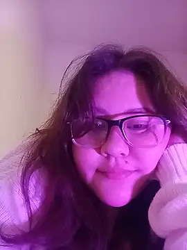 VeryGirlhot online show from 4, 7, 2026