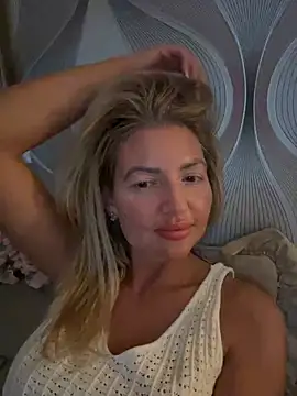 Snapshot of szexicicamica chatting on 11, 6, 2026 szexicicamica online show from 11, 6, 2026