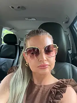 Snapshot of szexicicamica chatting on 18, 6, 2026 szexicicamica online show from 18, 6, 2026