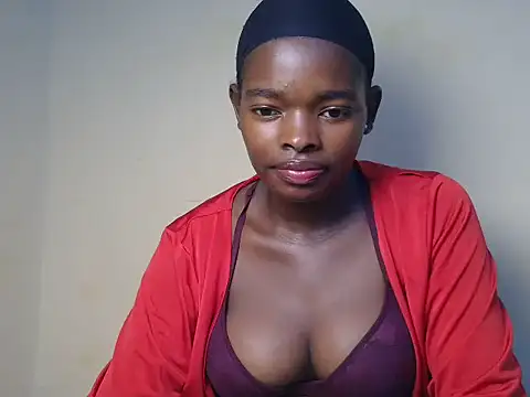 Snapshot of Emmerline_ chatting on 13, 6, 2026 Emmerline online show from 13, 6, 2026