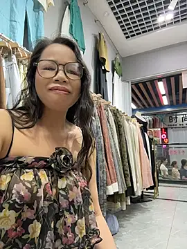 honghong mother online show from 18, 7, 2026