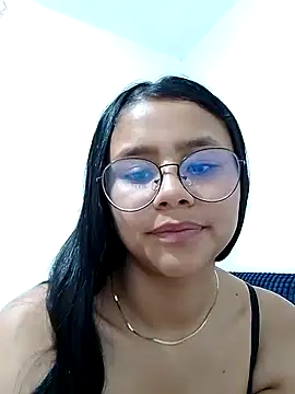 Snapshot of Sofielovee-01 chatting on 12, 7, 2026 Sofielovee-01 online show from 12, 7, 2026