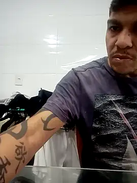 Tatuadomoreno23cm online show from 8, 6, 2026