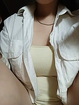 Snapshot of nako-yaya chatting on 25, 6, 2026 nako-yaya online show from 25, 6, 2026