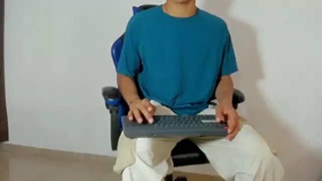 Maximiliano Young online show from 7, 7, 2026