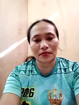 Snapshot of Queenslay chatting on 10, 6, 2026 Queenslay online show from 10, 6, 2026