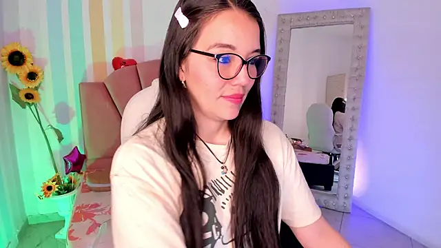 Snapshot of Emma_lakshmi chatting on 11, 6, 2026 Emma lakshmi online show from 11, 6, 2026