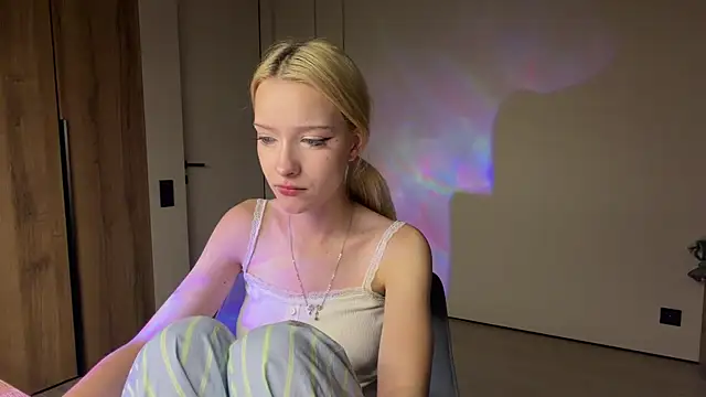 Snapshot of Anny_qte chatting on 26, 6, 2026 Anny qte online show from 26, 6, 2026
