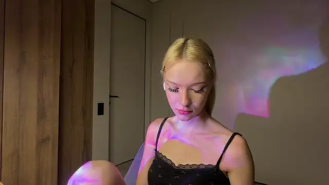 Snapshot of Anny_qte chatting on 30, 7, 2026 Anny qte online show from 30, 7, 2026
