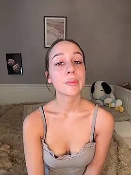 Snapshot of ChiaraMauzi chatting on 13, 7, 2026 ChiaraMauzi online show from 13, 7, 2026