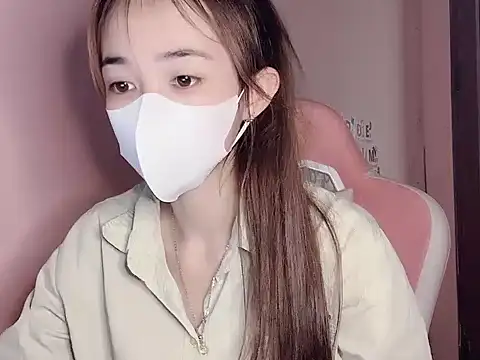 Snapshot of Alee8668 chatting on 4, 7, 2026 Alee8668 online show from 4, 7, 2026