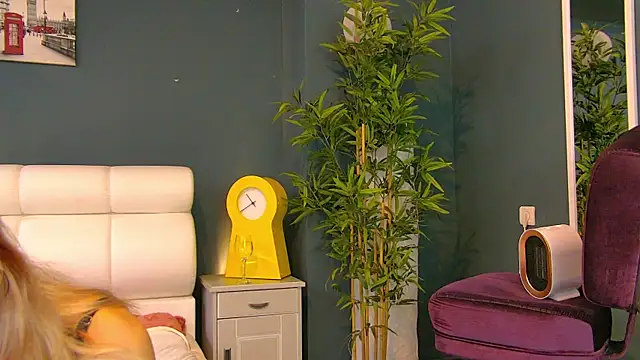 Tiny Tease online show from 2, 7, 2026