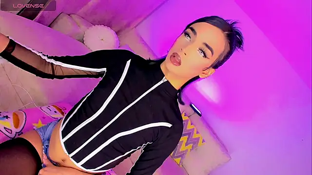 HANNAH STEWART online show from 15, 6, 2026