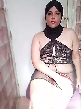 Snapshot of LenaQPeach chatting on 12, 6, 2026 LenaQPeach online show from 12, 6, 2026