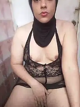 Snapshot of LenaQPeach chatting on 7, 8, 2026 LenaQPeach online show from 7, 8, 2026
