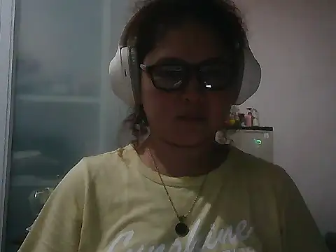 bitchychubby online show from 12, 7, 2026