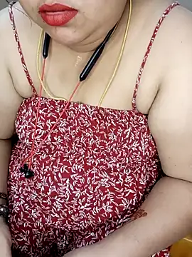 Snapshot of silky_rose29 chatting on 18, 6, 2026 silky rose29 online show from 18, 6, 2026