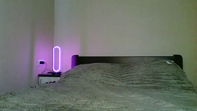 Snapshot of elliza_snow chatting on 22, 7, 2026 elliza snow online show from 22, 7, 2026