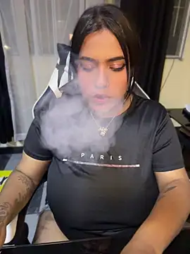Nahomy-fire online show from 12, 6, 2026