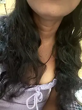 Snapshot of Sexy-Zeenat chatting on 16, 6, 2026 Sexy-Zeenat online show from 16, 6, 2026