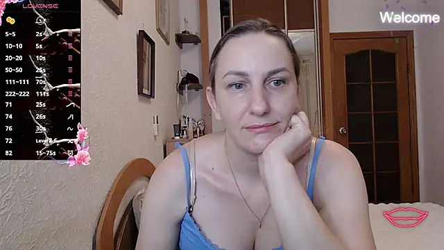 Snapshot of Yevgeshka-Milashka chatting on 21, 12, 2025 Yevgeshka-Milashka online show from 21, 12, 2025