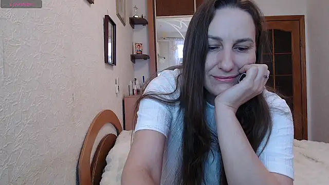 Snapshot of Yevgeshka-Milashka chatting on 16, 1, 2026 Yevgeshka-Milashka online show from 16, 1, 2026