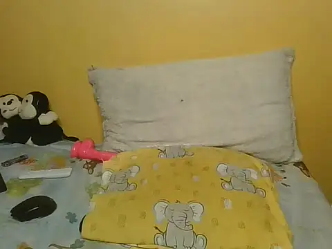 Snapshot of Suzzy_Baibe chatting on 10, 7, 2026 Suzzy Baibe online show from 10, 7, 2026