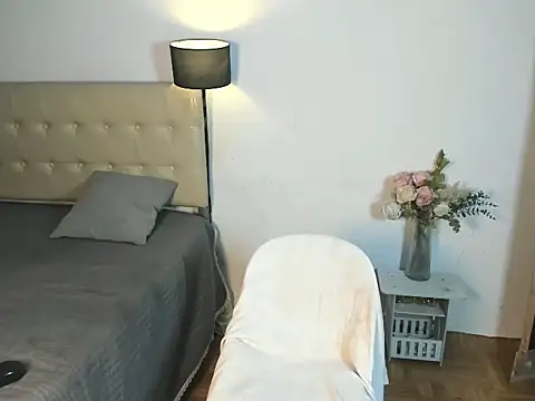 Snapshot of YourladyLia_ chatting on 29, 7, 2026 YourladyLia online show from 29, 7, 2026