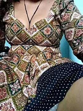 Snapshot of hey_darling_ chatting on 18, 7, 2026 hey darling online show from 18, 7, 2026