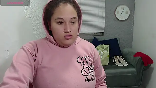 leilasosexy online show from 14, 7, 2026