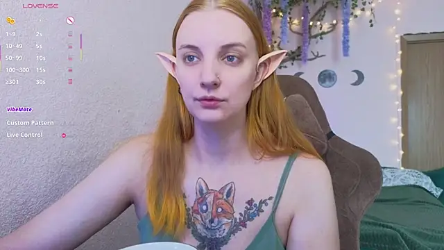 Snapshot of Elfie_Agatha chatting on 5, 7, 2026 Elfie Agatha online show from 5, 7, 2026