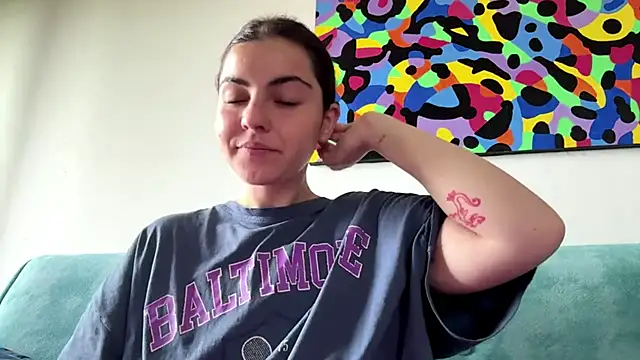 Snapshot of MarisaKomar chatting on 18, 6, 2026 MarisaKomar online show from 18, 6, 2026