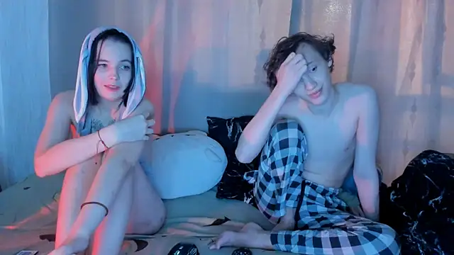 Perfect CoupleXX online show from 23, 7, 2026