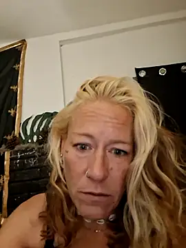 lusciouspider online show from 4, 6, 2026