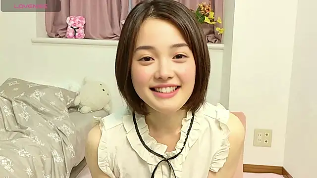 Momo hip online show from 10, 6, 2026