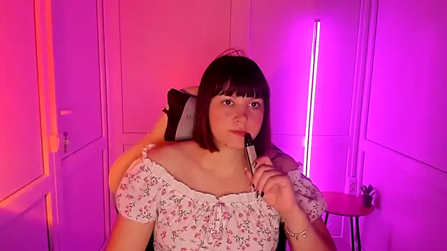 Vanilla Vixen online show from 15, 7, 2026