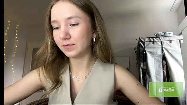 Snapshot of smalllisa chatting on 18, 7, 2026 smalllisa online show from 18, 7, 2026