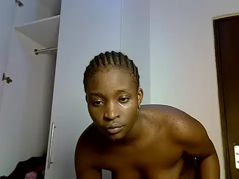 Snapshot of Melahnyn chatting on 7, 6, 2026 Melahnyn online show from 7, 6, 2026