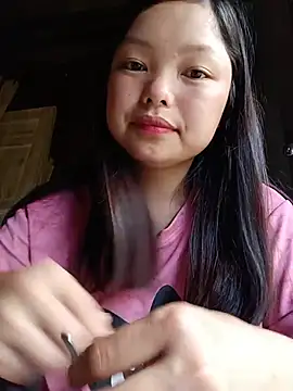 Snapshot of Linna-bae chatting on 13, 6, 2026 Linna-bae online show from 13, 6, 2026