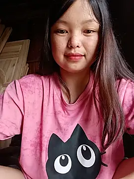 Snapshot of Linna-bae chatting on 19, 6, 2026 Linna-bae online show from 19, 6, 2026