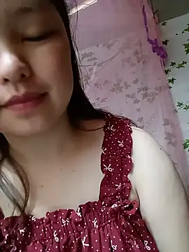 Snapshot of Linna-bae chatting on 29, 6, 2026 Linna-bae online show from 29, 6, 2026