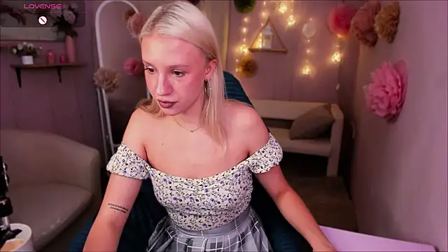 Snapshot of Angel_Tessa chatting on 29, 7, 2026 Angel Tessa online show from 29, 7, 2026