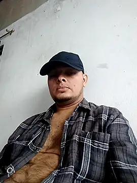 Snapshot of EnzoDesire chatting on 2, 7, 2026 EnzoDesire online show from 2, 7, 2026