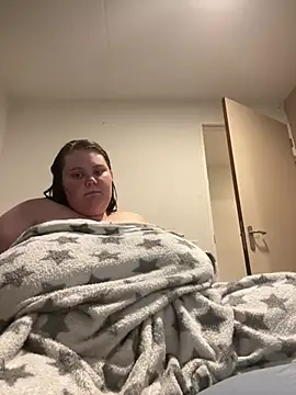 chubbyqueenbb online show from 17, 6, 2026